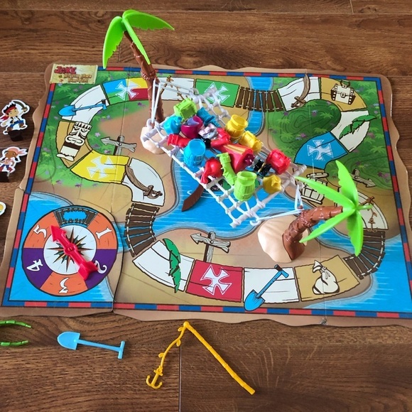 Disney Jake the Pirate Don’t wake Captain Hook board game - Picture 1 of 5